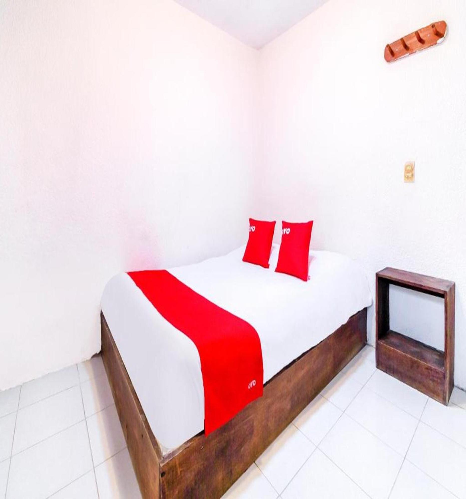 Oyo Hotel La Luna, Templo De Santo Domingo De Guzman San Cristobal de las Casas Luaran gambar